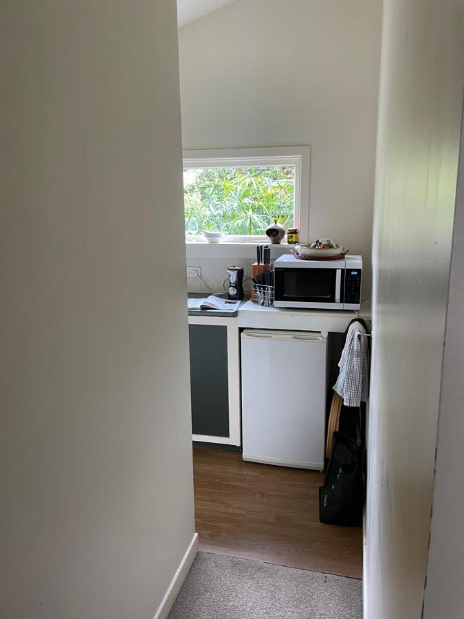 Pretty In The Wood With Wifi Apartment เนลสัน ภายนอก รูปภาพ
